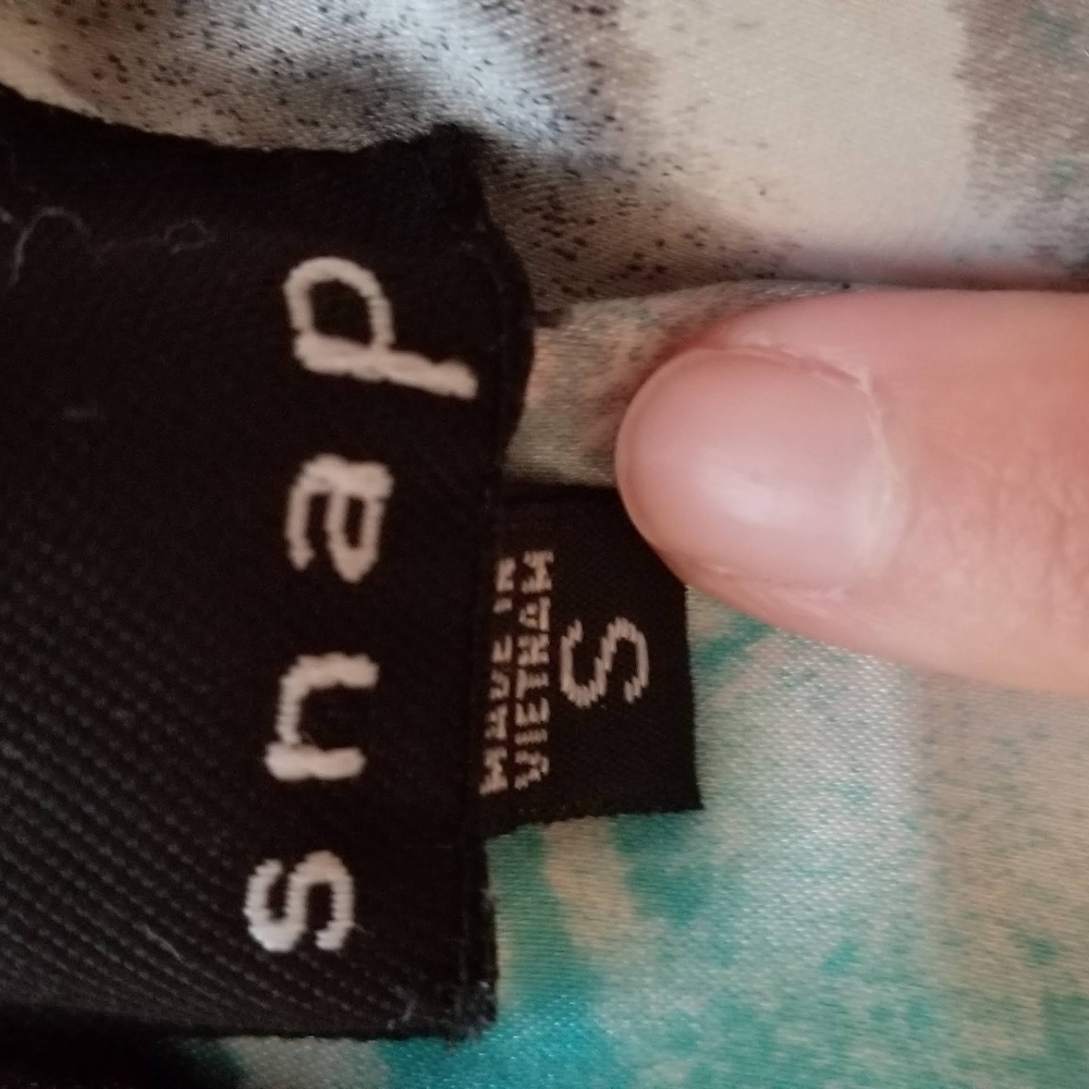 Dress - Picture 3 of 3